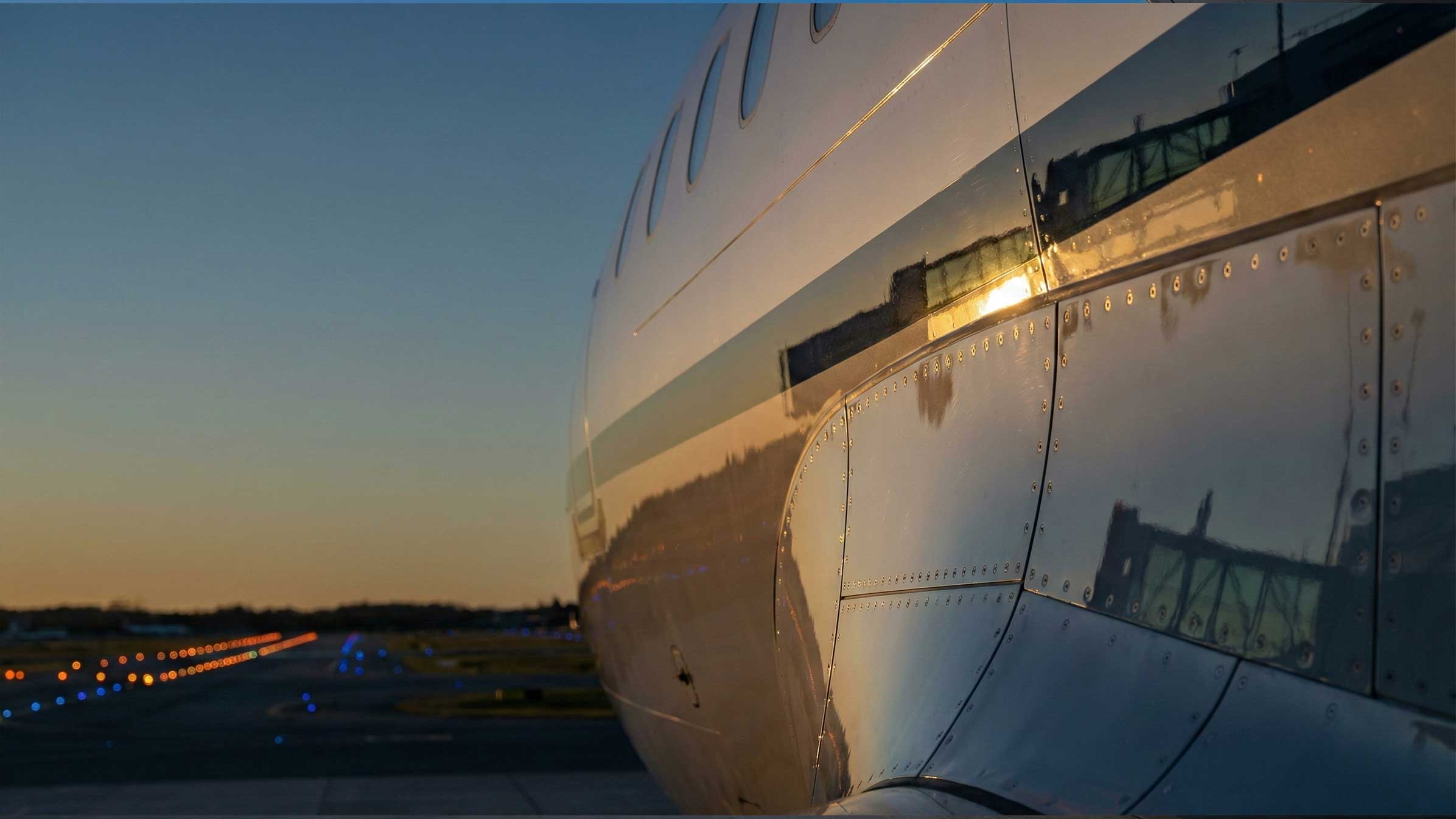 Airline Pilot visual